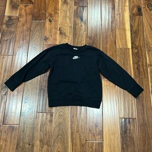 NIKE BLACK SPORTSWEAR FLEECE CREW NECK SWEATER